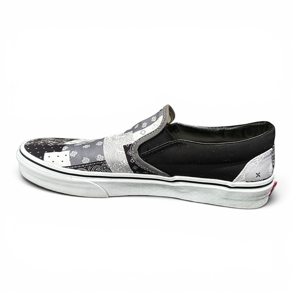 Vans Slip Ons Black & White Patchwork Bandana Shoes - Mens 9.5 / Womens 11 - EUC - Picture 6 of 8